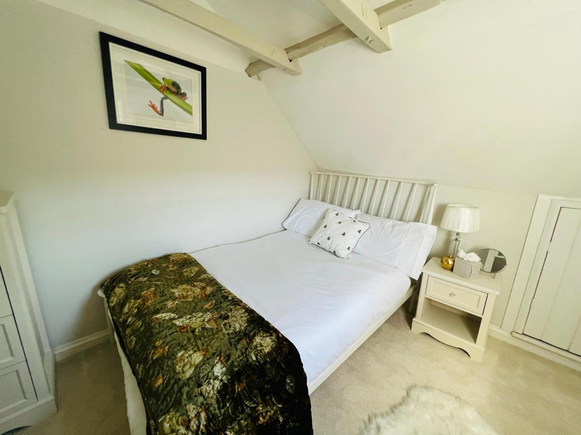 Bridewell Cottage In The Heart Of Tenterden - Pass The Keys Extérieur photo